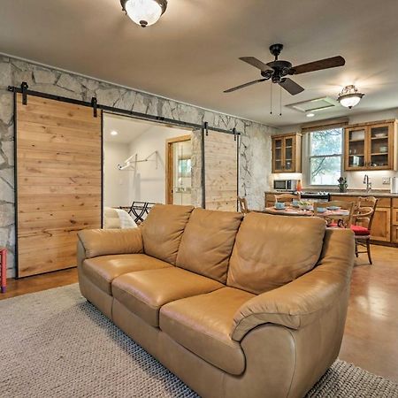 Blanco Riverfront Historic Home, 3 Mi To Downtown! Exterior foto