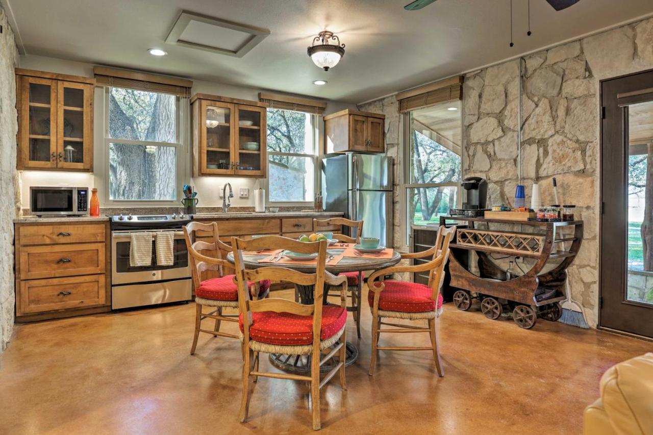 Blanco Riverfront Historic Home, 3 Mi To Downtown! Exterior foto