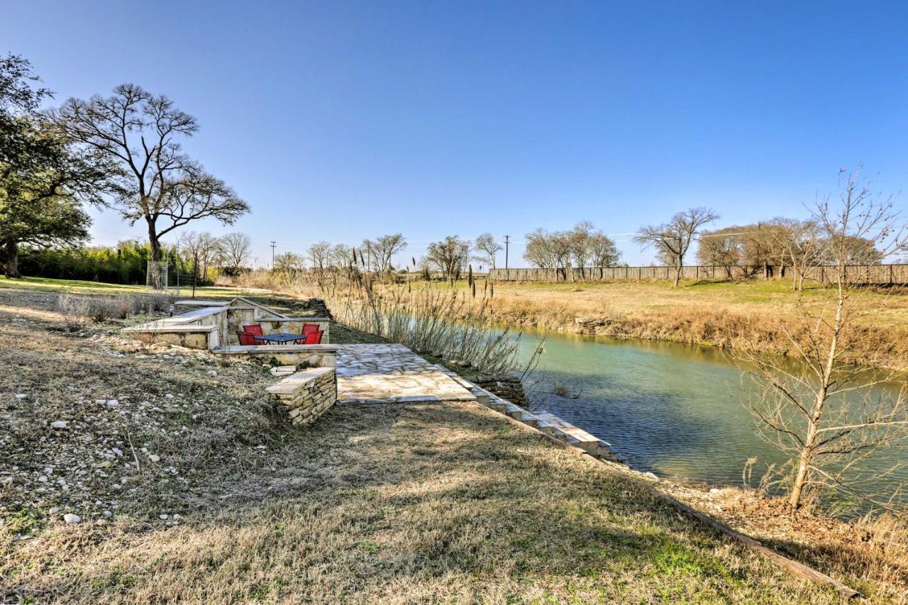 Blanco Riverfront Historic Home, 3 Mi To Downtown! Exterior foto