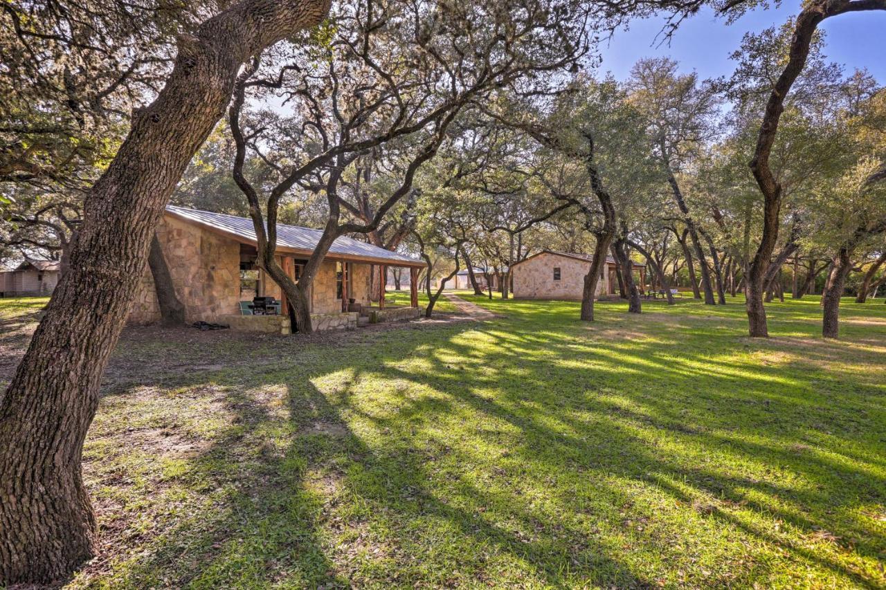 Blanco Riverfront Historic Home, 3 Mi To Downtown! Exterior foto
