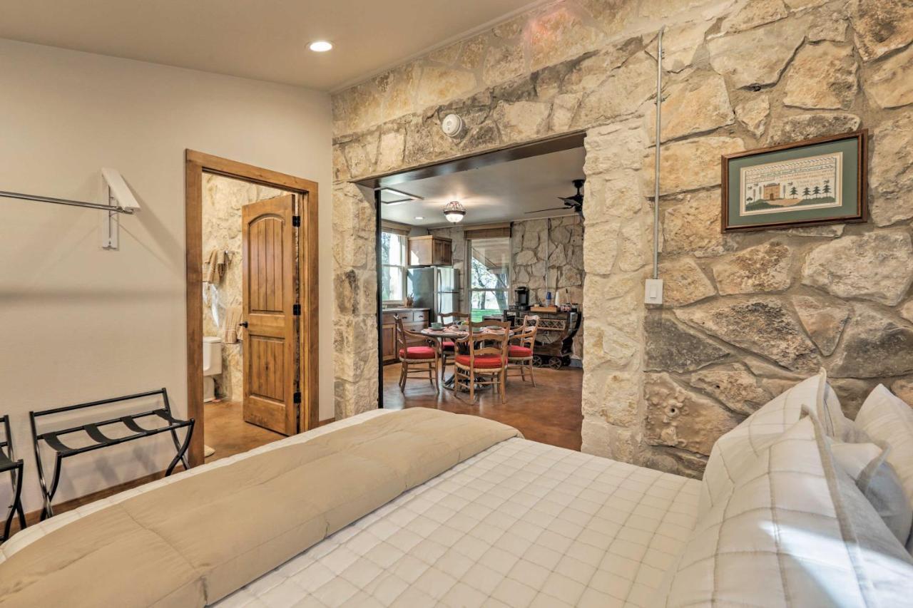 Blanco Riverfront Historic Home, 3 Mi To Downtown! Exterior foto