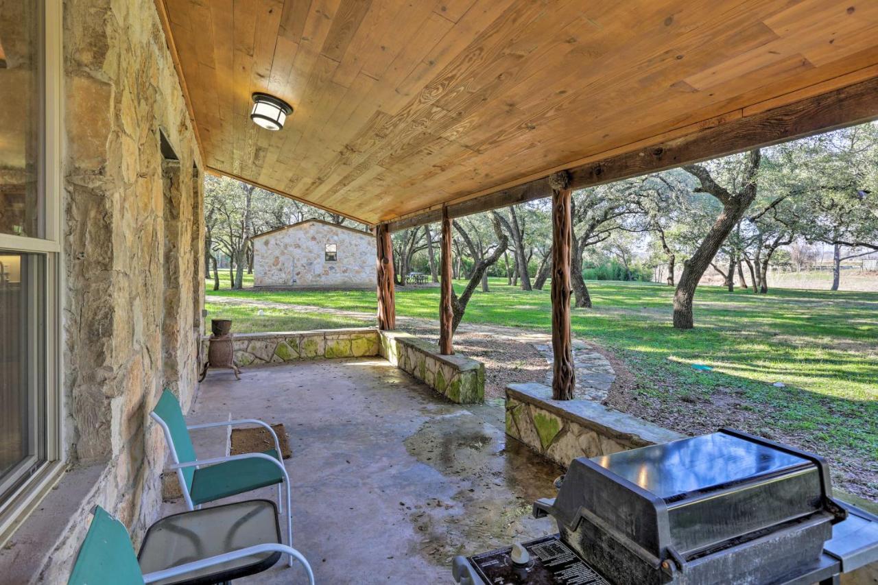 Blanco Riverfront Historic Home, 3 Mi To Downtown! Exterior foto